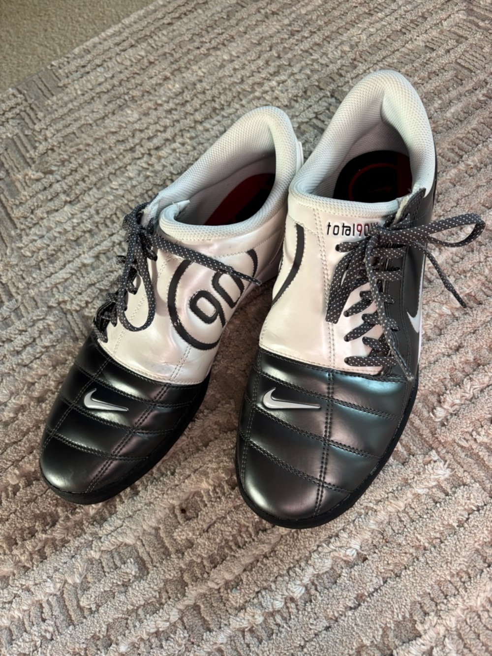 Nike Men’s Black and White Athletic Soccer Shoes